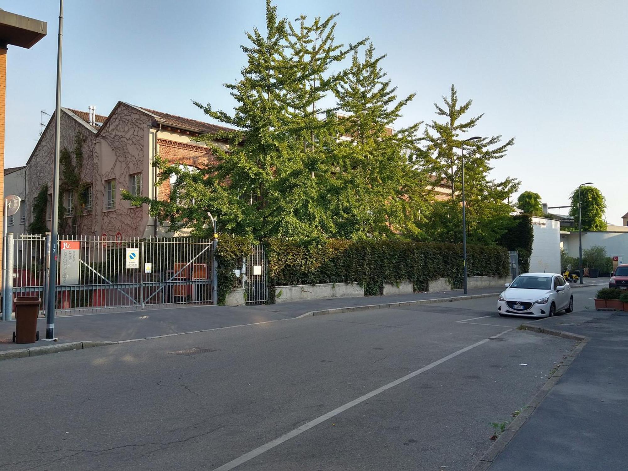 شقة Casaginko - Cozy Loft With Garden In Milano - Naviglio المظهر الخارجي الصورة
